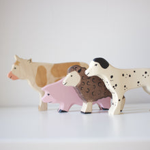 Load image into Gallery viewer, Holztiger farm animal set