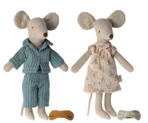 Mum and dad mice in cigarbox