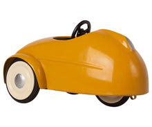 Load image into Gallery viewer, Mouse Car close up in Yellow