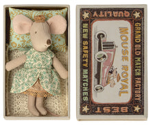 Load image into Gallery viewer, Princess in matchbox, Little sister mouse