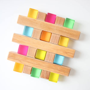 Bauspiel grid block and lucent cubes (sold separately)