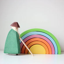 Load image into Gallery viewer, Ostheimer Sheppard decorating the Ocamora 6 piece rainbow in green
