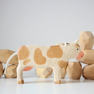 Holztiger Cow standing brown