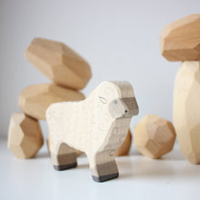 Load image into Gallery viewer, Holztiger sheep standing