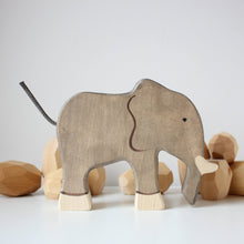 Load image into Gallery viewer, Holztiger elephant trunk down