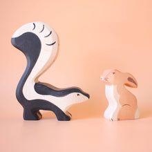 Load image into Gallery viewer, Holztiger - Skunk and rabbit