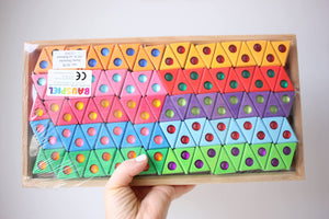 Bauspiel -  Coloured Triangles in hand