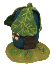 Load image into Gallery viewer, Papoose - House, Oak Leaf With Mat